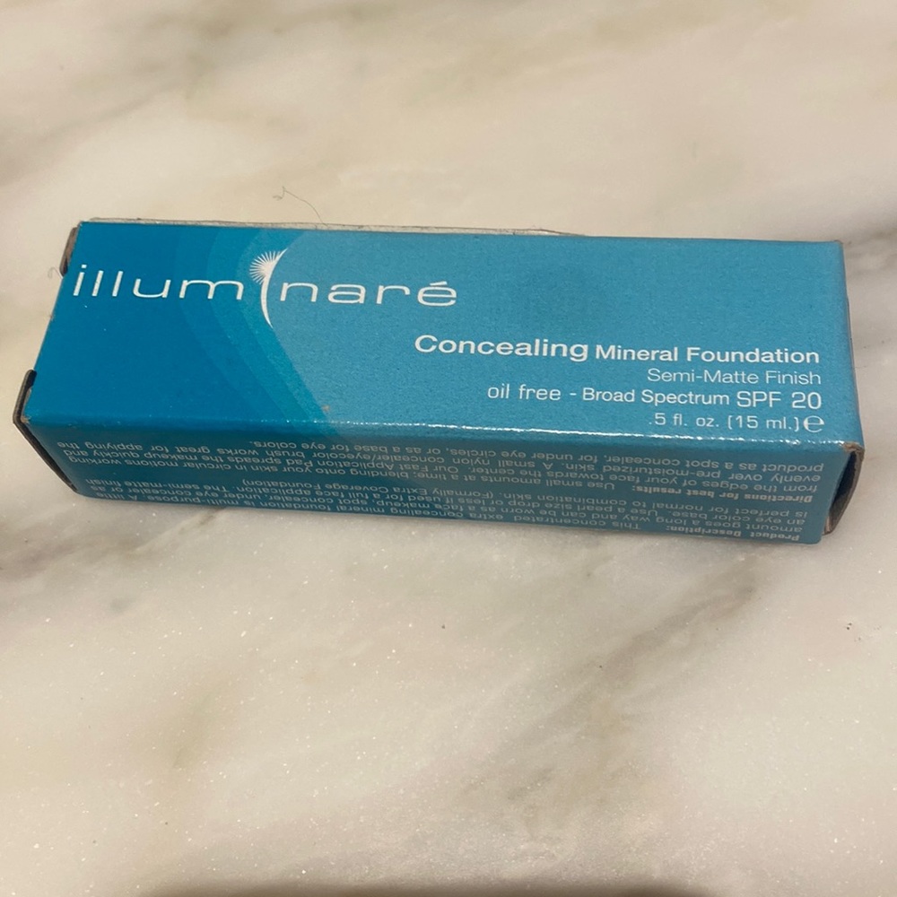 NIB Illuminare Concealing Mineral Foundation